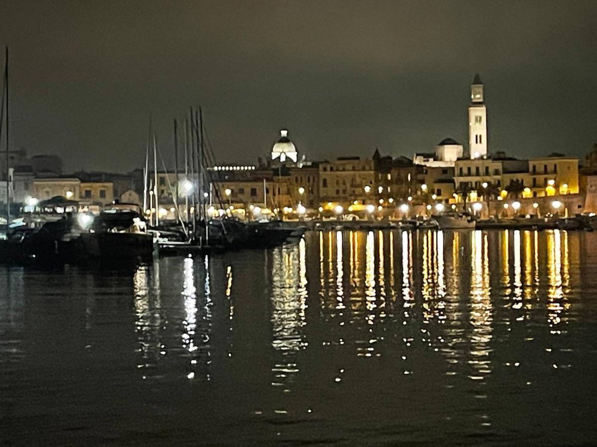 Palazzo Le Travi Hotel Bari Exterior photo